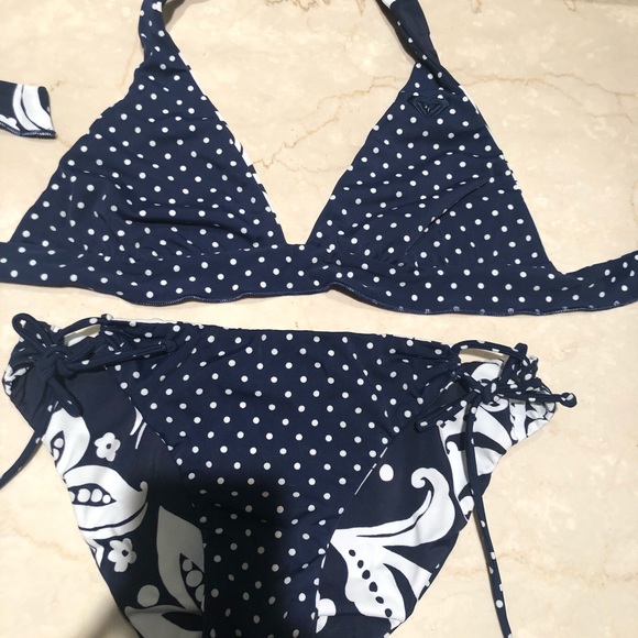 Reversible Roxy bikini - Picture 1 of 4